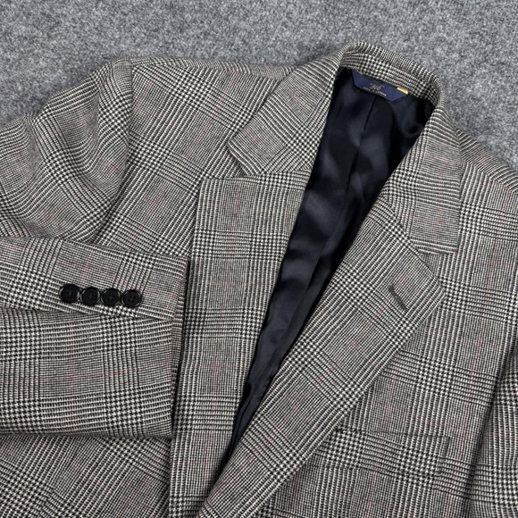 Brooks Brothers Other - VTG Brooks Brothers 346 Mens 40R 100% Wool Glen Plaid Blazer Sport Coat Gray Red